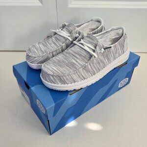 New In Box Hey Dude Women's Wendy Sox Glacier Grey Size 6